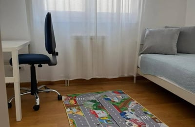Miete einer gemütlichen 4-Zimmer-Wohnung, 91 m², Voždovac, Belgrad, Serbien